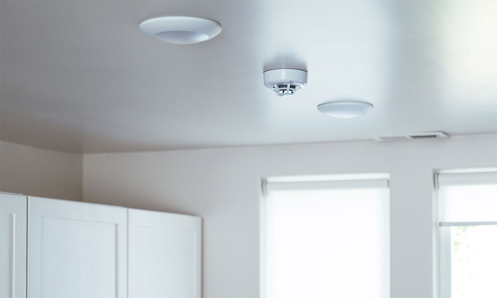 The Two Types of Smoke Alarms, Explained